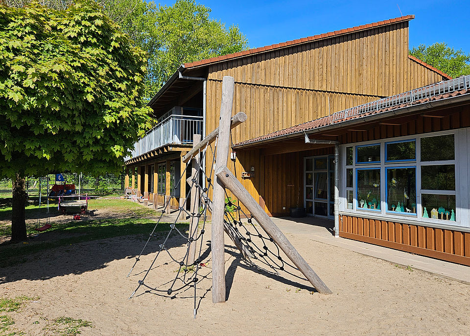Kita Elmshorn Turnstraße Klettergerüst
