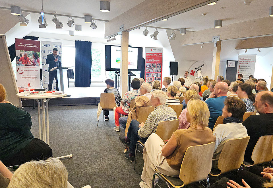 Demenz Info-Abend - Trampe Demenz Info-Abend - Begrüßung durch Bürgermeister Trampe